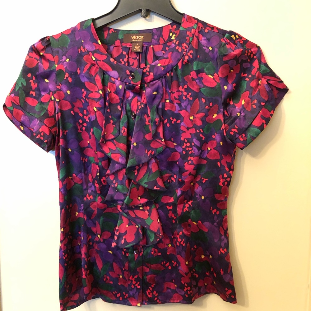 Víctor Alfaro 100% Silk Top‎